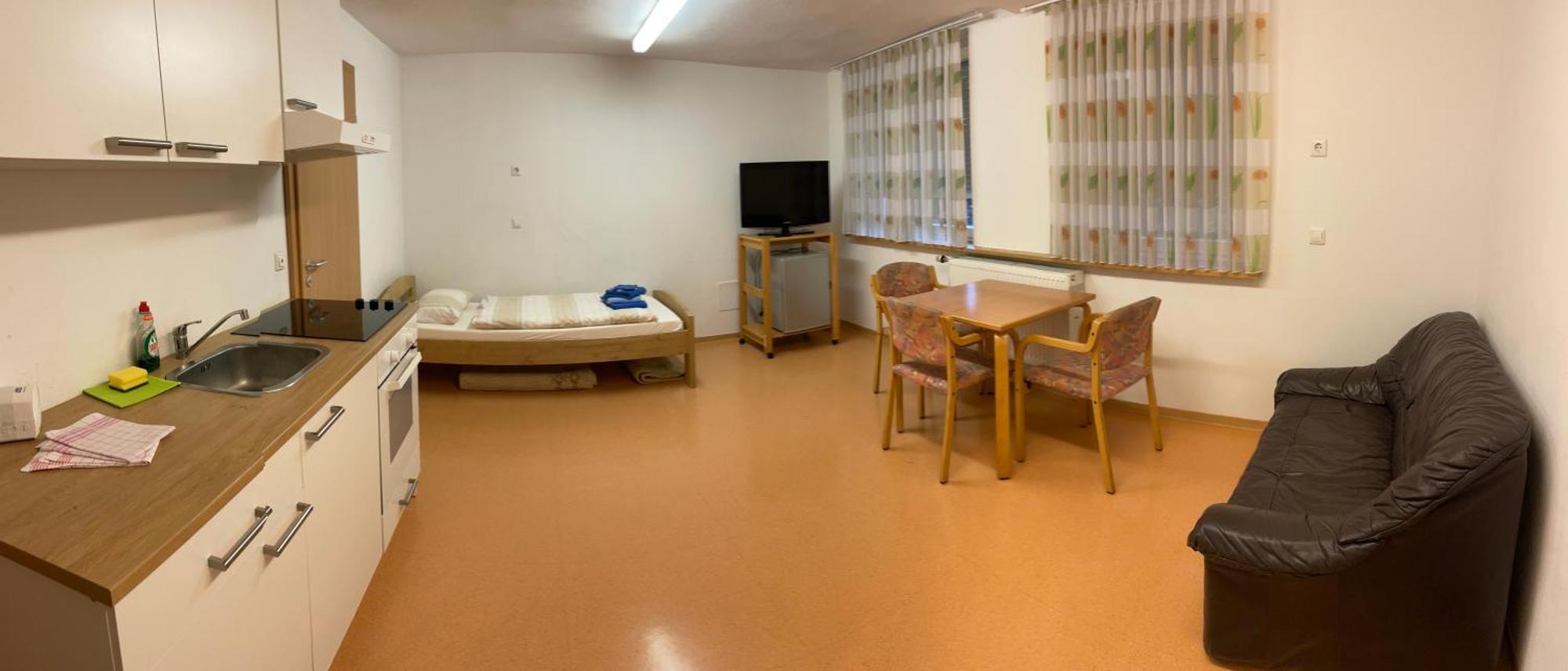 Personalwohnheim Altenpflege Foditsch Sankt Johann  Стая снимка